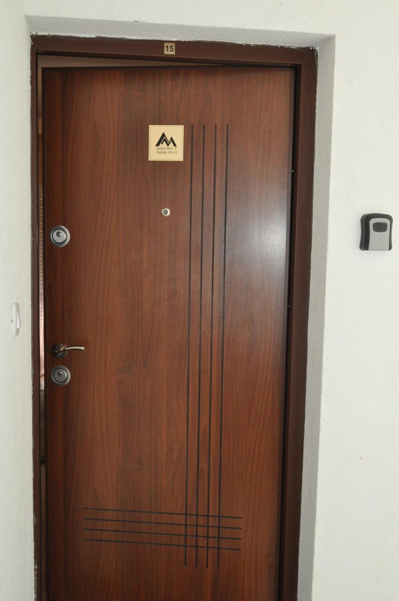 Apartmani Zabljak Hills エクステリア 写真