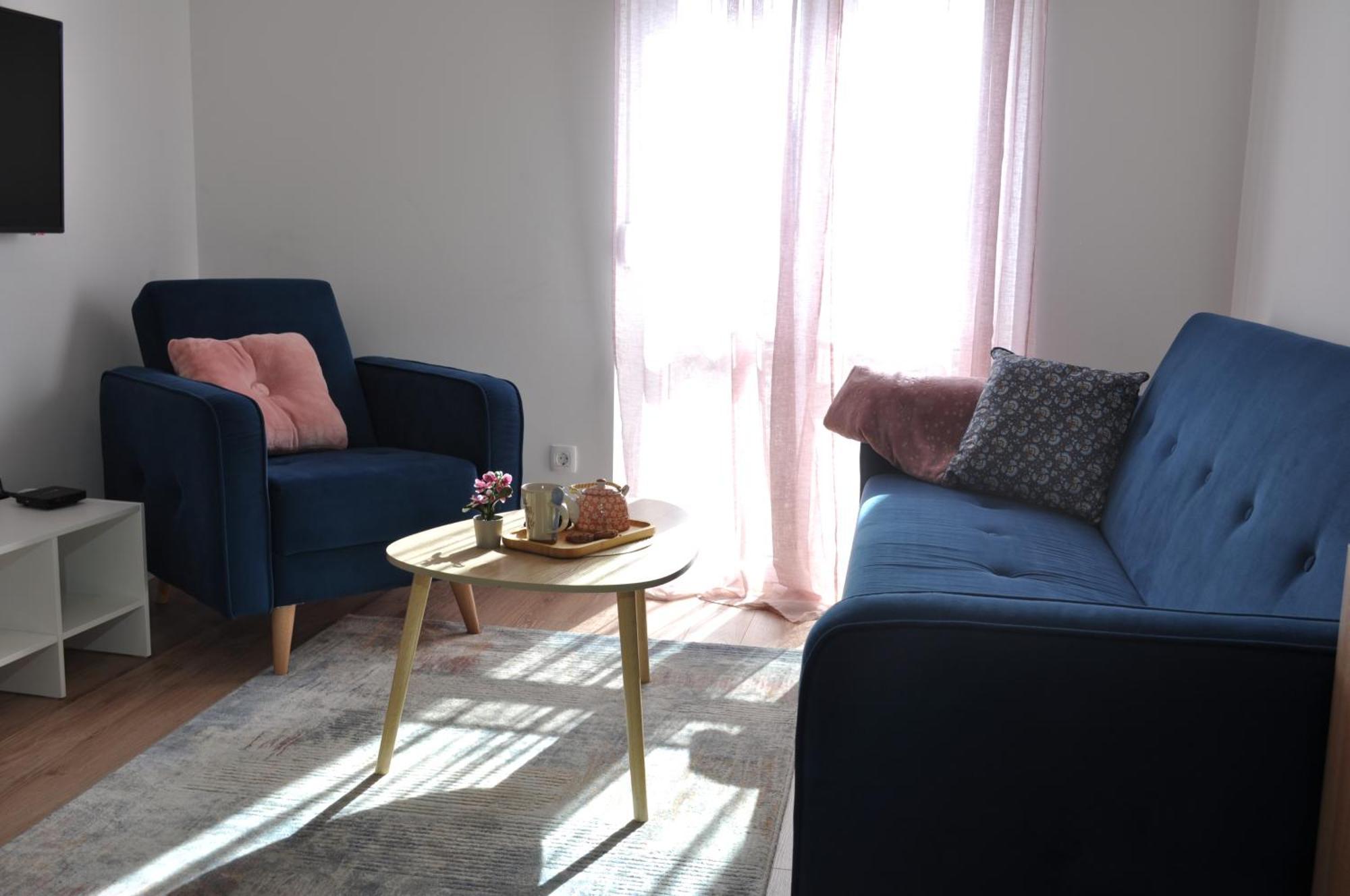 Apartmani Zabljak Hills エクステリア 写真